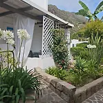 Roda Otel Panarea